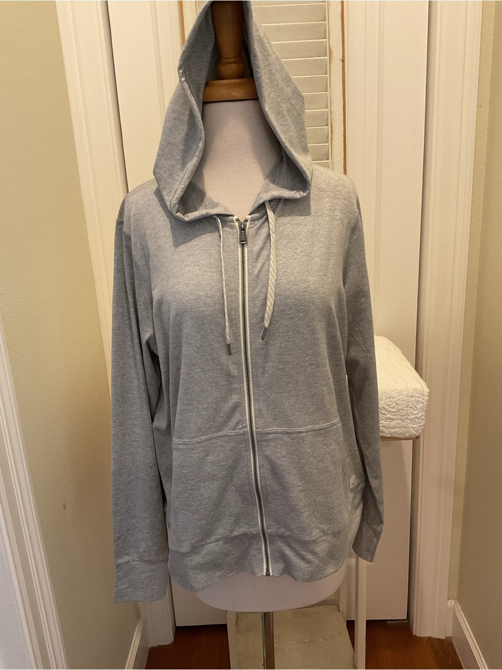 Vuori Halo Performance Hoodie